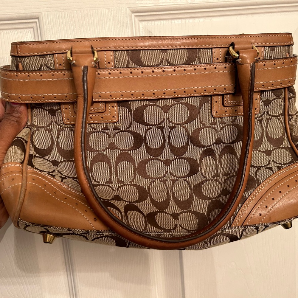 Coach signature Hampton tote L0673-10507